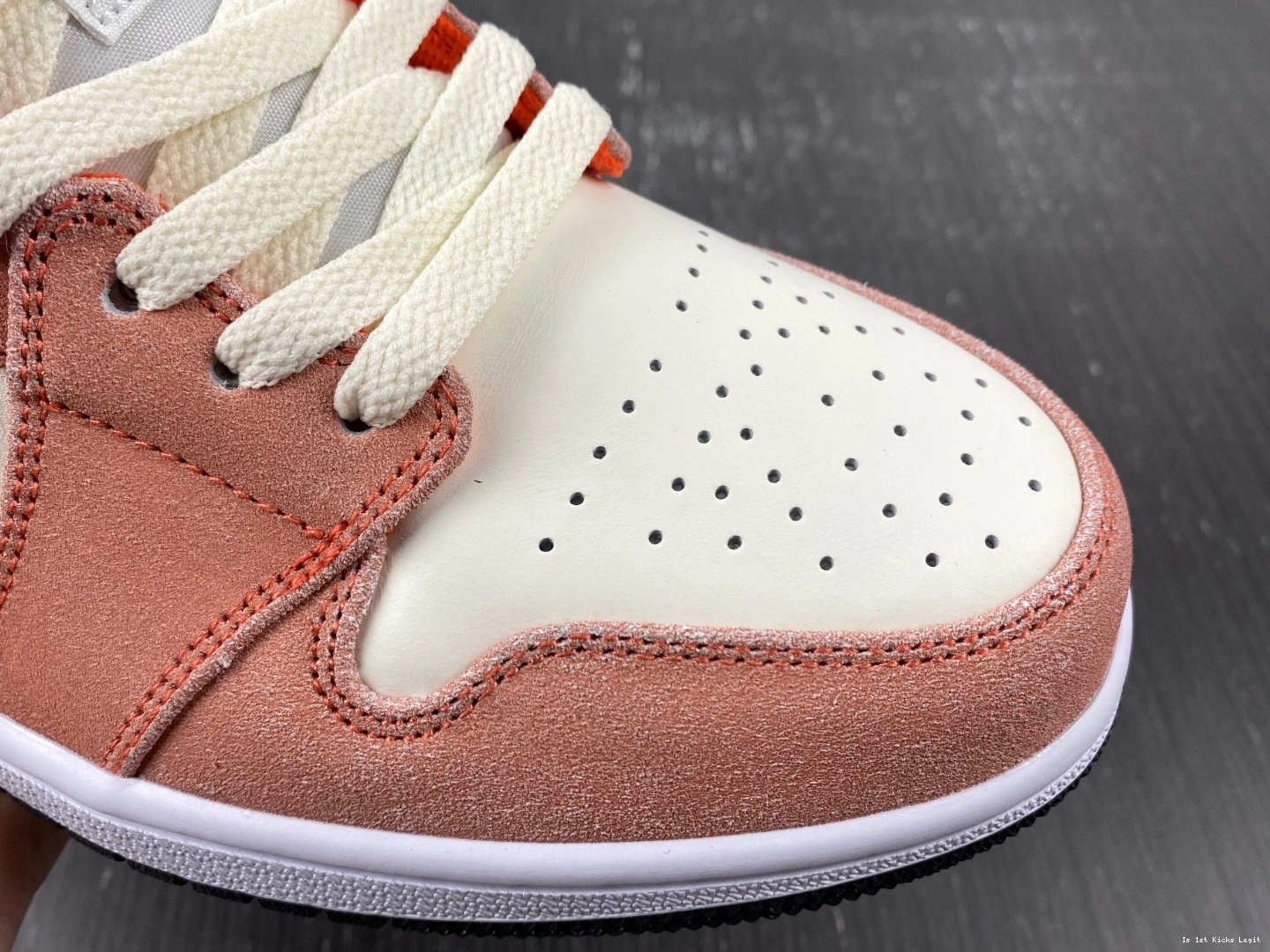 Jordan DV1336-800 Mid (GS) SE Suede Orange 1 - 0911